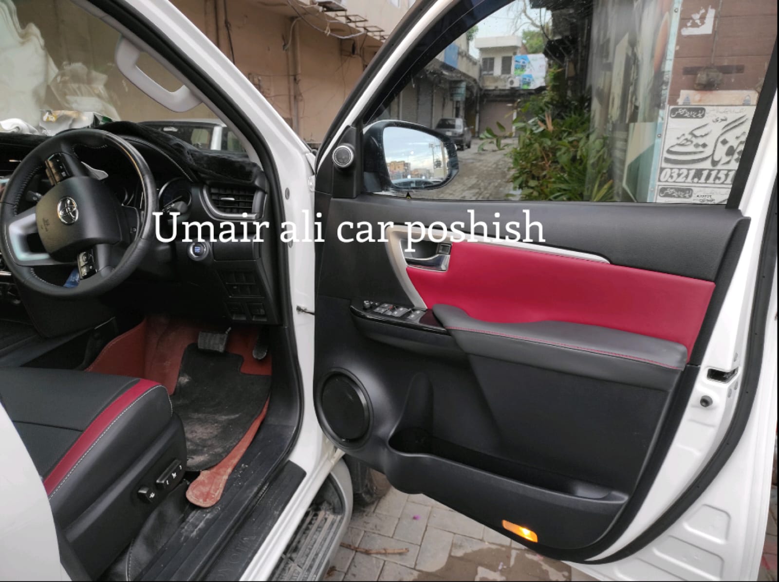 Toyota Fortuner Legender  Leather Right Seat Covers 
Japanese 
China
Local