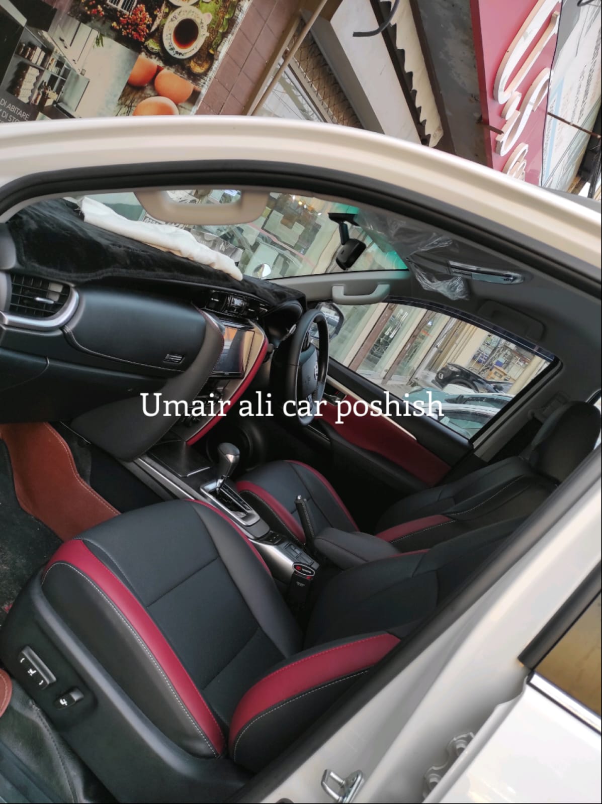 Toyota Fortuner Legender  Leather Right Seat Covers 
Japanese 
China
Local