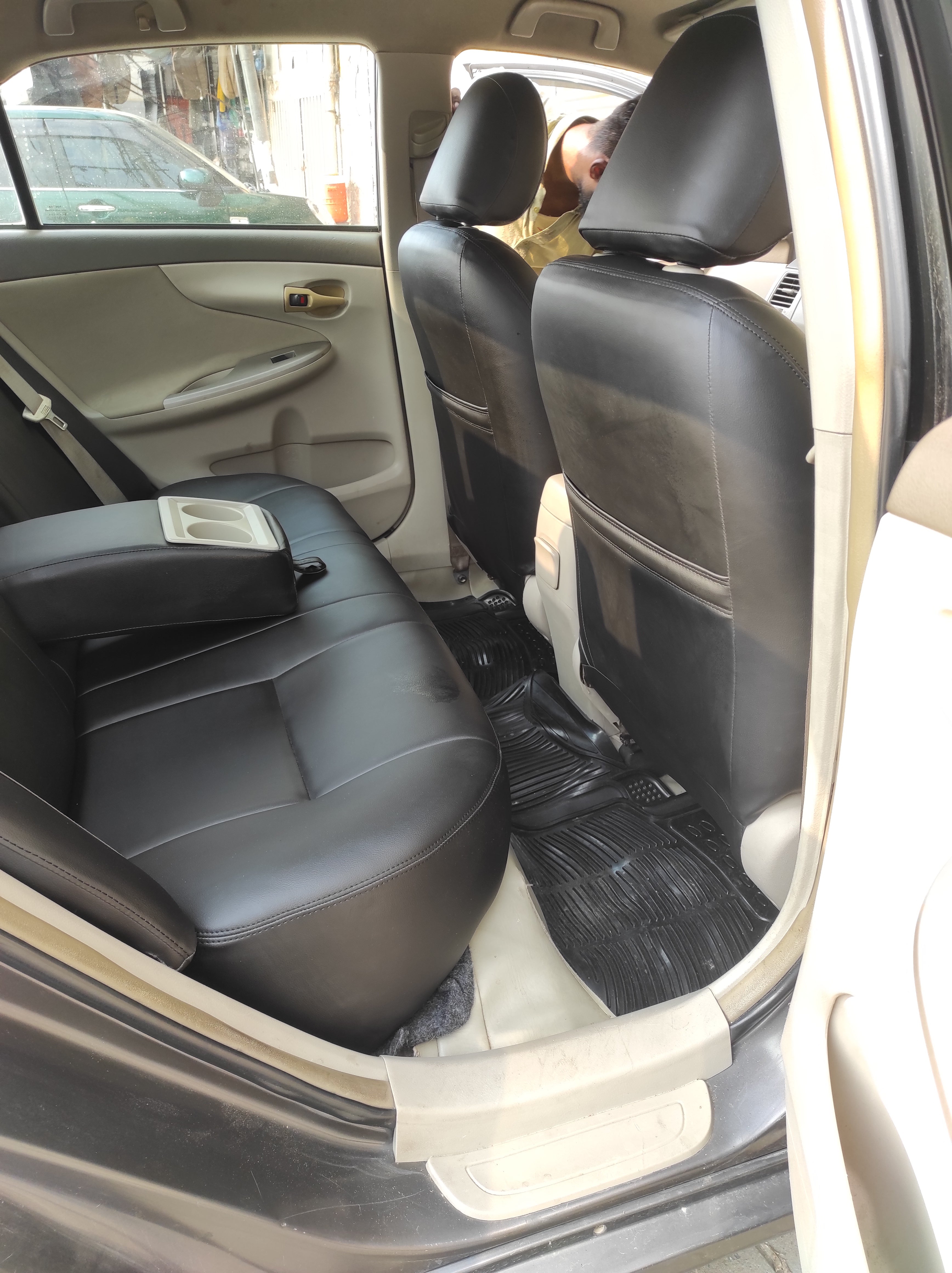 Toyota Corolla 2009-2014 black seat poshish