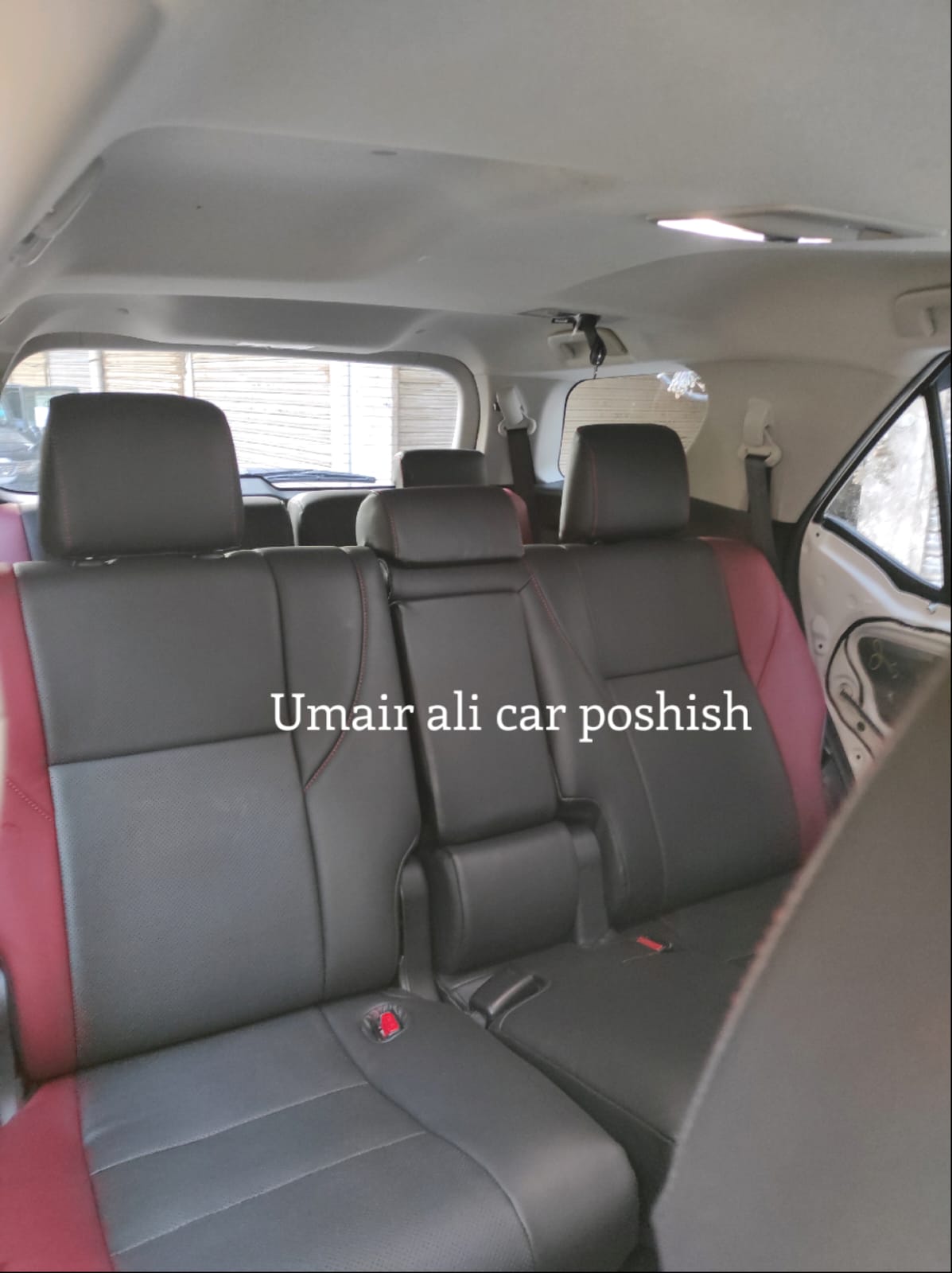 Toyota Fortuner Legender  Leather Right Seat Covers 
Japanese 
China
Local
