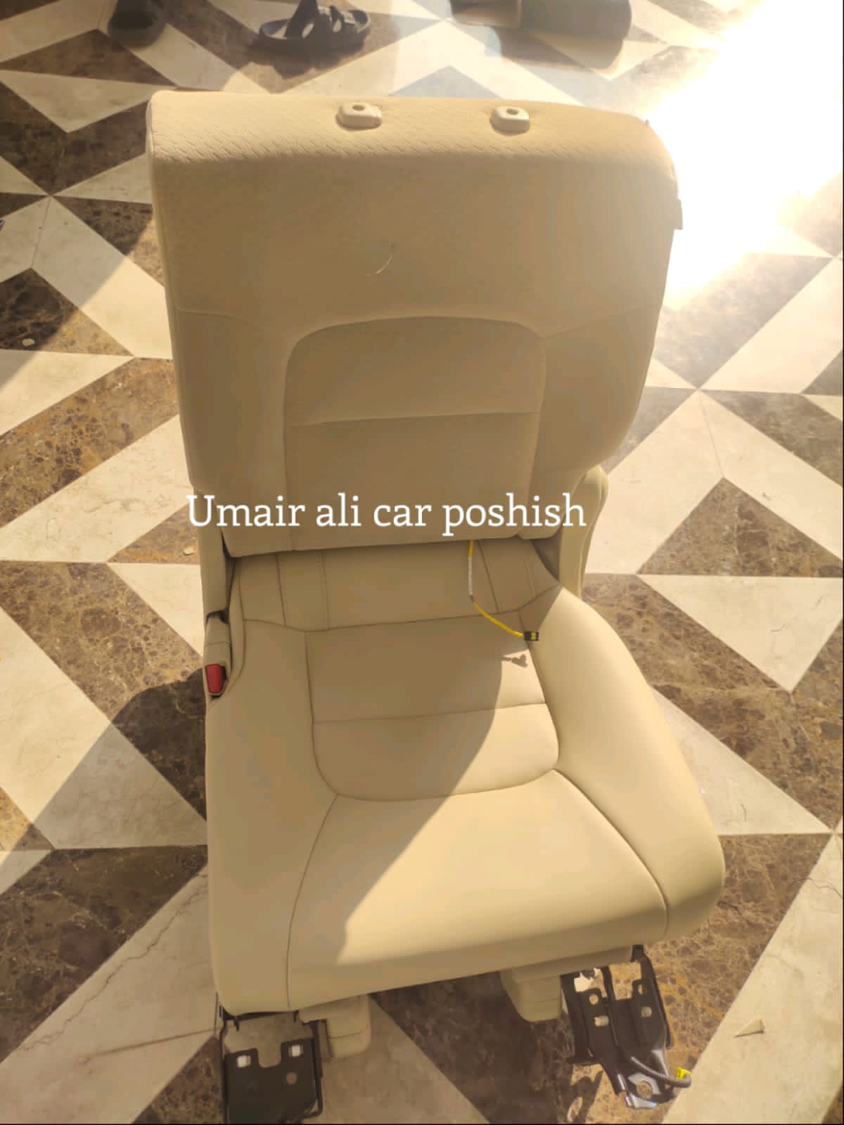 Toyota V8 Gum Leather Right Prime Quality Seat covers (pre order )