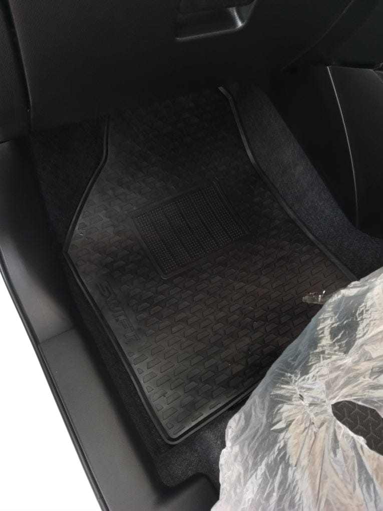 Suzuki swift 2024 premium Rubber mats